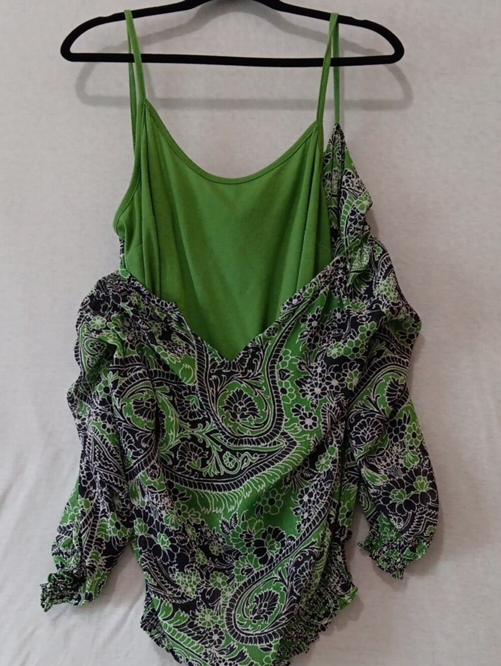Liz Claiborne Green and Black Paisley Blouse - Picture 9 of 16